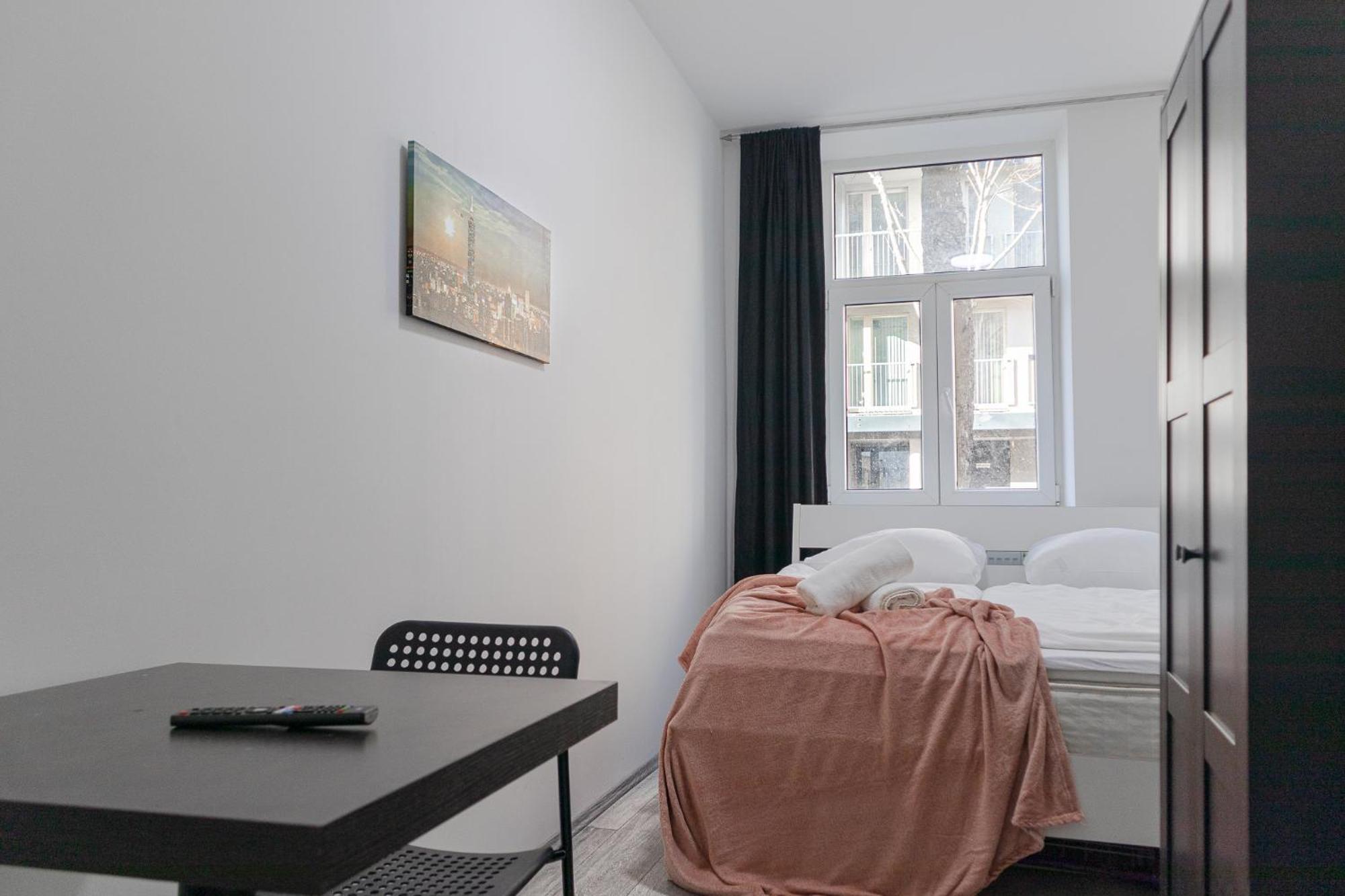 Affordable 5-Br Shared Apartment / Enkplatz U3 Getaway Wien Exterior foto